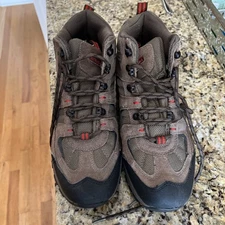 Nevados  Boomerang II Mid Mens Size 8 High Top Brown Suede Hiking Boots