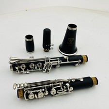 Clarinet B Flat Closed Black Tube Bakelite Professional Instrument With Case