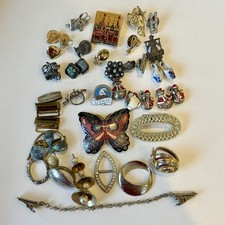 LOT Vintage Pins Clips & Misc, 35 pieces, 1980s-2000s Resale Craft Repurpose