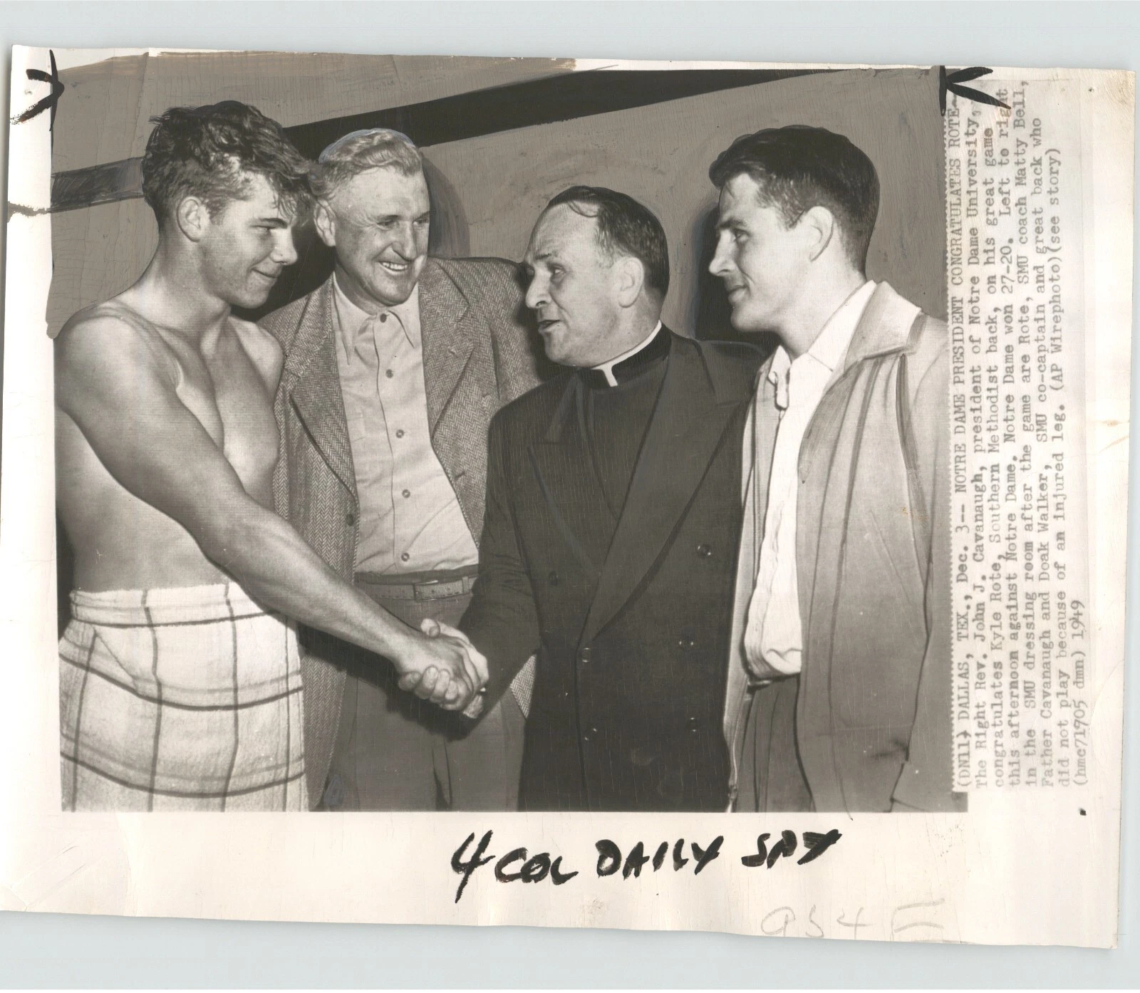 Notre Dame College フットボール Kyle Rote 専用ヴィンテージ 1949 プレス写真 - 画像1/2