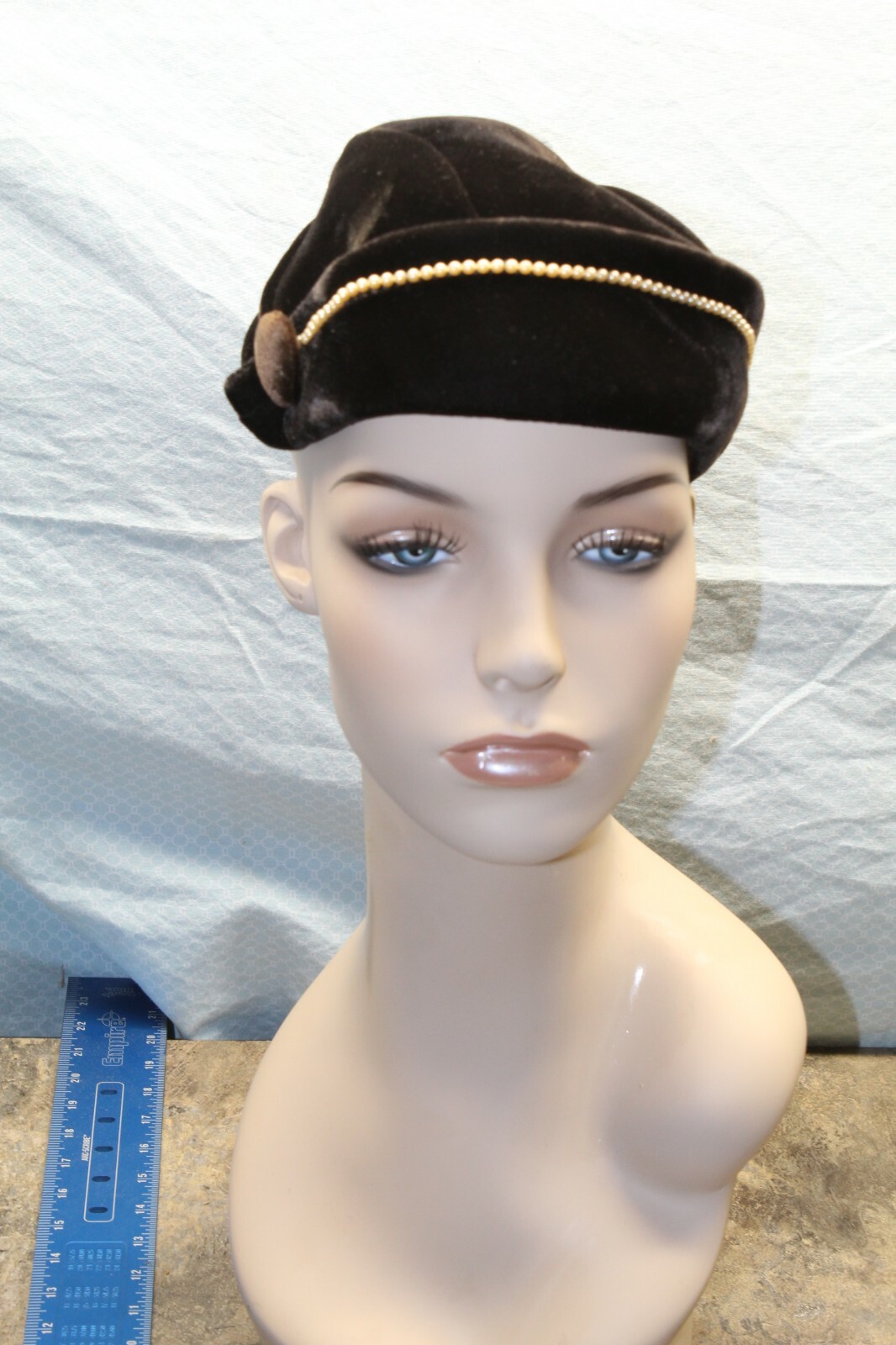 vintage 1940 black velvet Gem