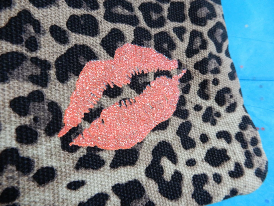 Bloomingdale's Animal Print Leopard Cheetah Canvas Cotton Makeup Bag Cosmetic — 第 2/4 张图片