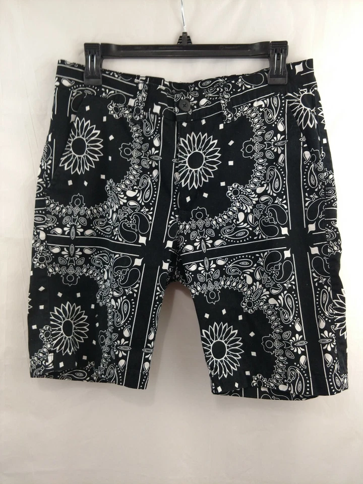 21 Pantalones Cortos Geométricos Abstractos Blancos y Negros An American Brand Para Hombre Talla 30x 9 Foto 2 de 4