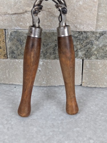 Antique Victorian Hair Spring Action Curling Iron Mustache Curler Wood Handles - Picture 3 of 7