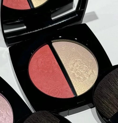 Chanel JARDIN IMAGINAIRE Blush and Highlighter Duo GOLD AND PEACH
