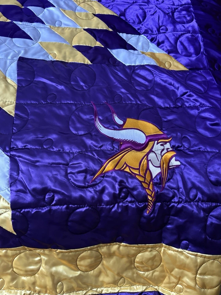 Linda colcha estrela Minnesota Vikings feita à mão tamanho King - Imagem 2 de 3