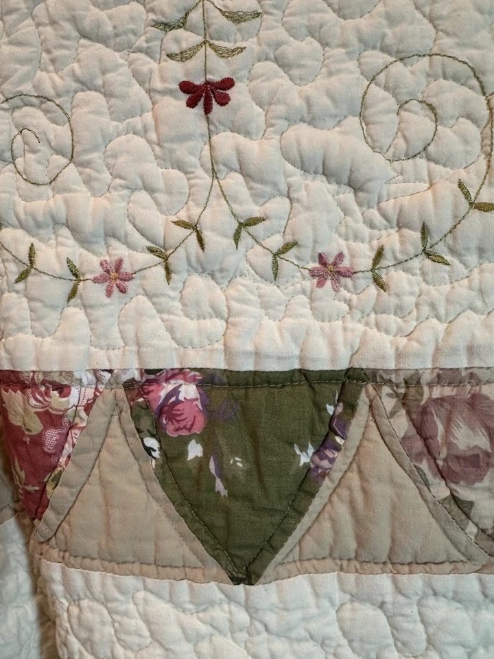 Vtg Quilted Jacket Womens Large/XL Handmade Patchwork Grandma Cottage Core - Image 3 of 4