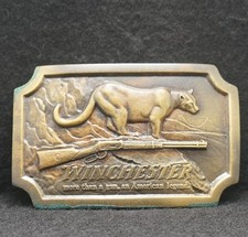 WD07128 VINTAGE 1976  WINCHESTER  AN AMERICAN LEGEND GUNS BRASS BELT BUCKLE