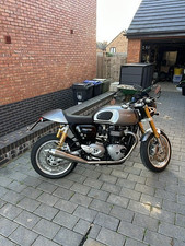 Triumph Thruxton 1200 R Caf&eacute; Racer &ndash; Immaculate Condition