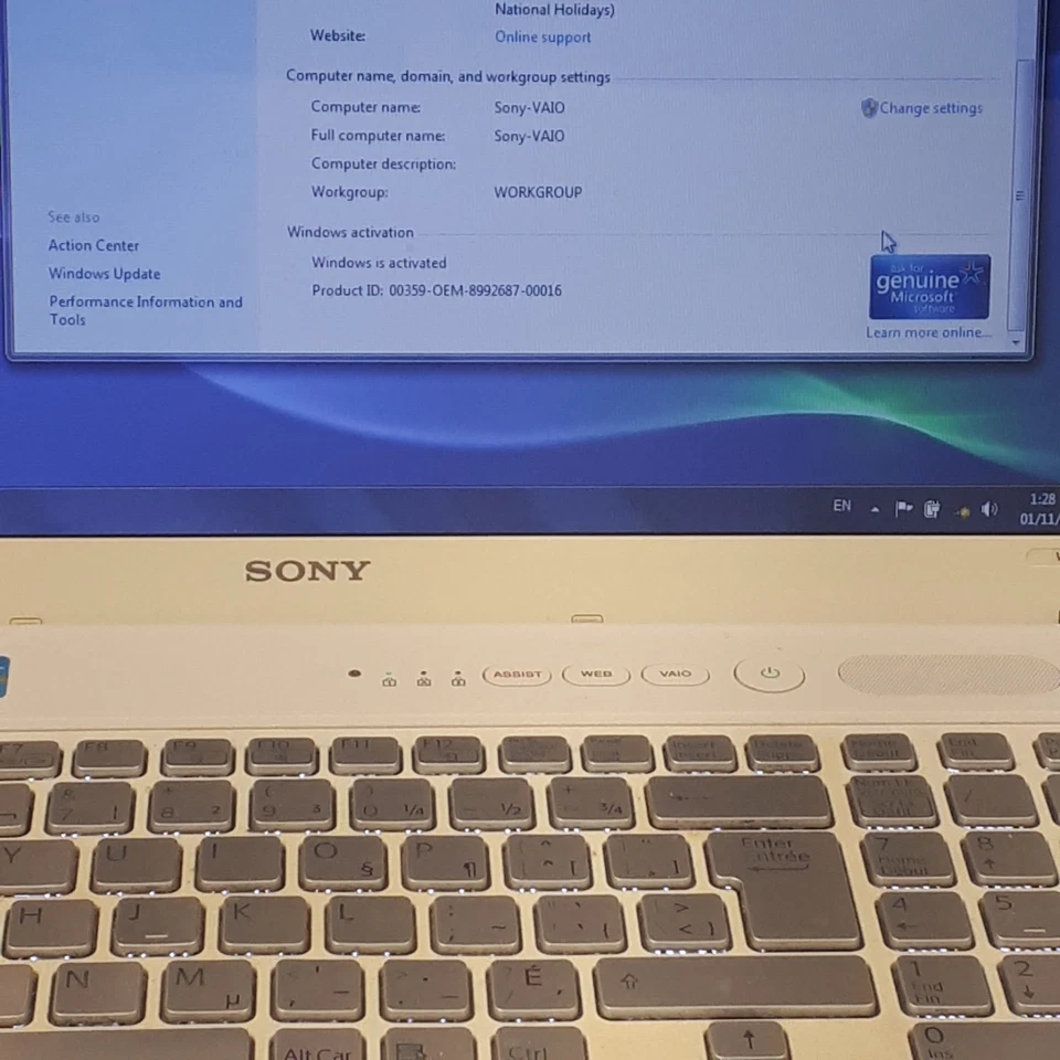 Sony Vaio VPCCB22FD 15.6" Laptop i5-2410M 6GB RAM 640GB HDD Win 7 Home Premium - Image 4 of 4