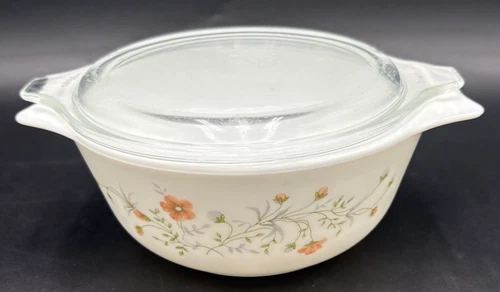 Vtg England Pyrex Emily Spring Garden Casserole Dish w/lid 1.5 Pint Handles