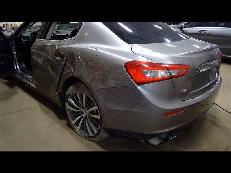 Maserati Ghibli 2016 Front Right Side mirror Gray