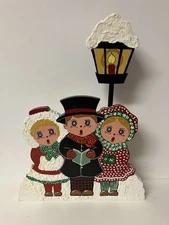 VINTAGE Hand Painted Wood Christmas Carolers Choir Decor Shelf Sitter 