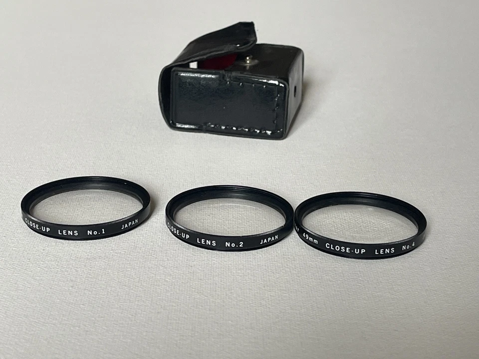 Vivitar 49mm Close up Filter Set +1. +2, +4, & Case - Image 2 of 2