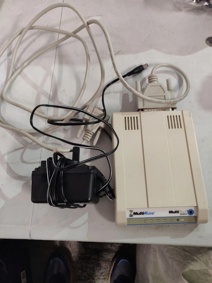 MultiTech MultiModem ZDX MT5656ZDX V.92 Data/Fax Modem 56Kbps RS-232 - Image 2 of 3