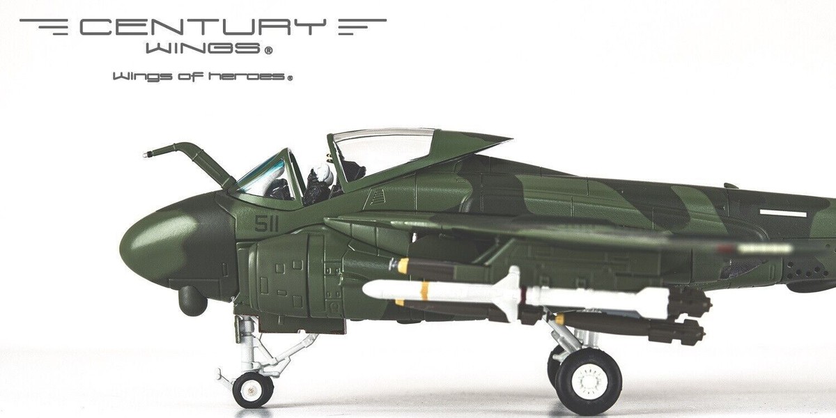 1:72 Century Grumman A-6E Intruder USN VA-165 Boomers Fighter