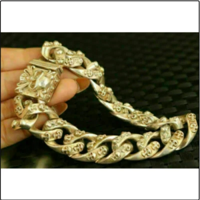 Chinese tibet miao silver hand gift cool skull head statue fashion bracelet nice