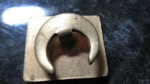 VINTAGE BETTABRUSH SALES SERVICE PIN BADGE - Picture 2 of 2