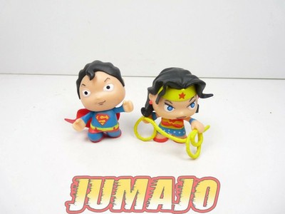 FIG46 Konvolut 2 Figuren PVC BABY Superhelden: Superman Wonder Woman 5cm