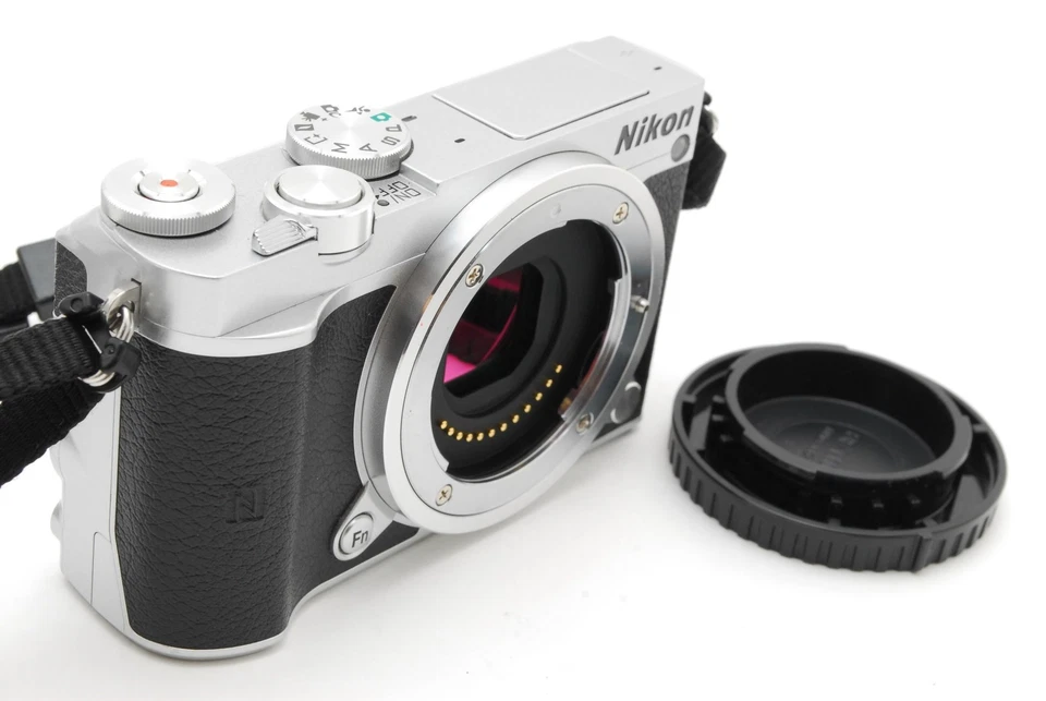 2,420 Shots!! [MINT]Nikon 1 J5 Mirrorless Digital Camera 10-30mm Lens Kit JAPAN - Image 4 of 4
