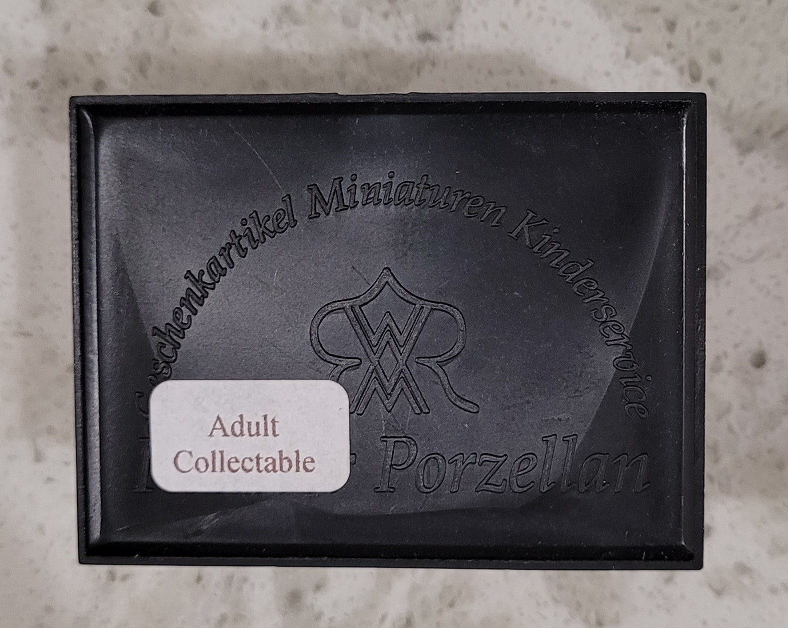 Reutter Porzellan Bundt Fruit Cake Dollhouse Miniature Germany Plates Napkin