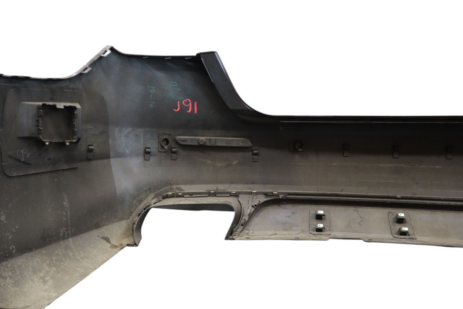 14-17 Maserati Quattroporte M156 SQ4 Rear Bumper Cover Panel Gray 673004366 Oem