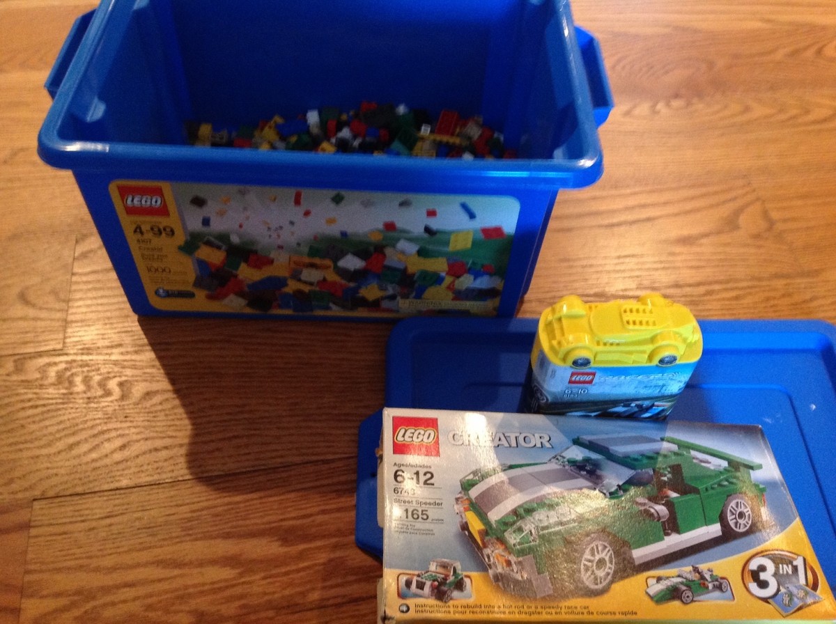 Legos Bin of 800+ Bricks, Racer 8193 new, Creator 6743 Not - Main Image