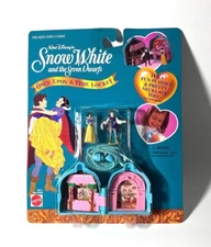 Show White Once Upon A Time Locket 66411 Disney Mattel polly pocket