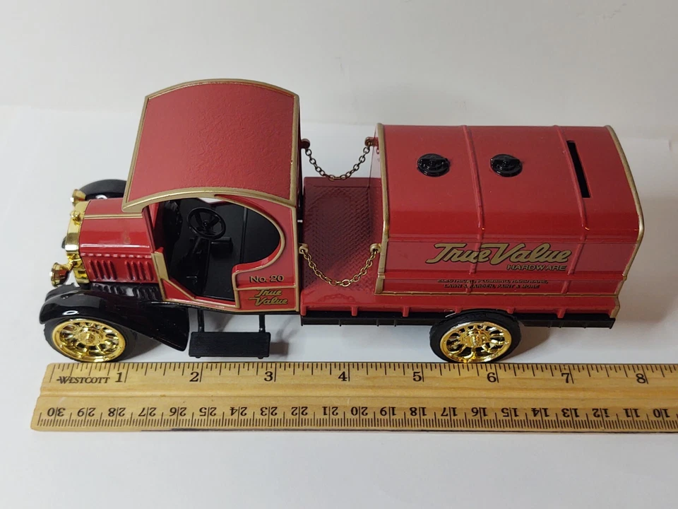 2001 True Value RC Ertyl 1919 GMC Tanker Truck Bank 1:30 Scale Diecast w/Box - Image 3 of 4