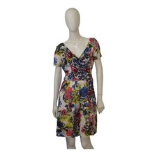 Multicolored Floral Print V -Neckline Short Sleeve Knee Length Dress