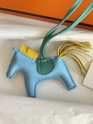 Orig. Hermes Celeste/Jaune Naples/Vert Vero Rodeo Horse PM Bag Charm NEU mit Box
