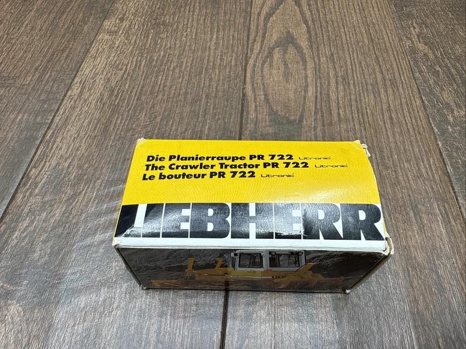 LIEBHERR PR 722 THE CRAWLER TRACTOR DIECAST CONRAD MODEL NO 2803  - Image 2 of 4