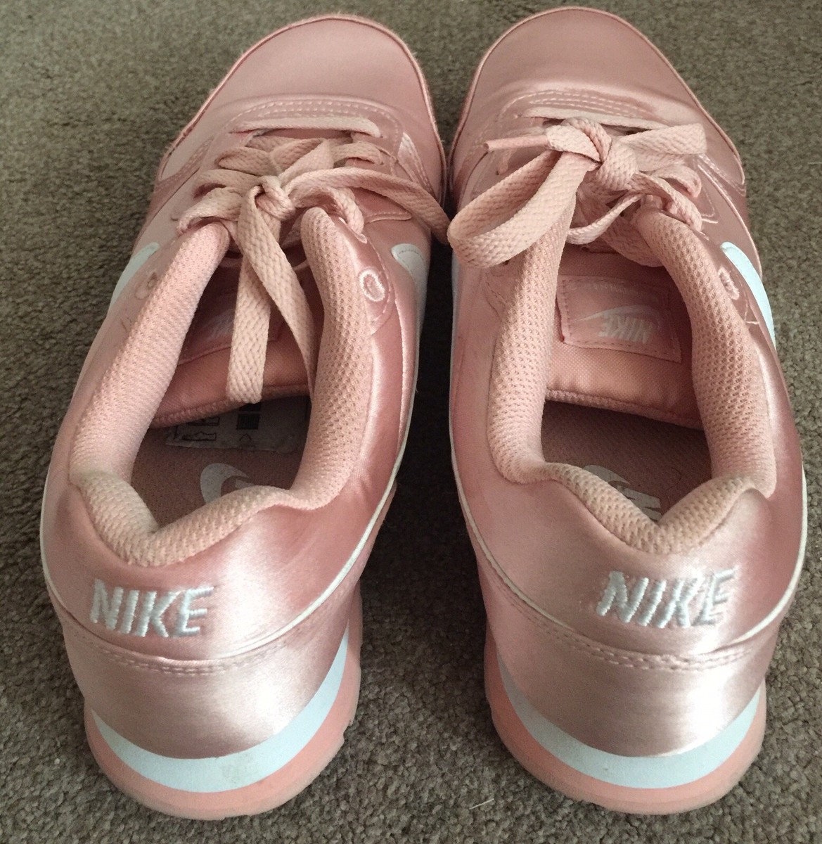 nike md runner 2 rose gold