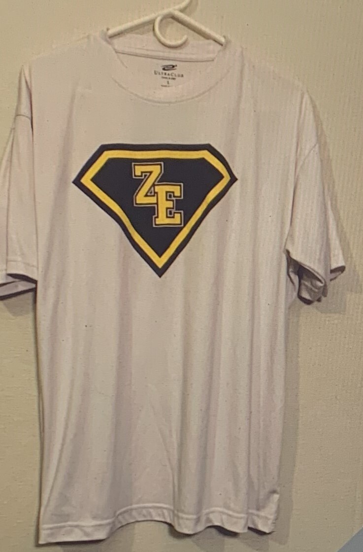 Zeeland East Go Brown Go Gold T-Shirt Ultra Club  Cool and  Dri Size Large