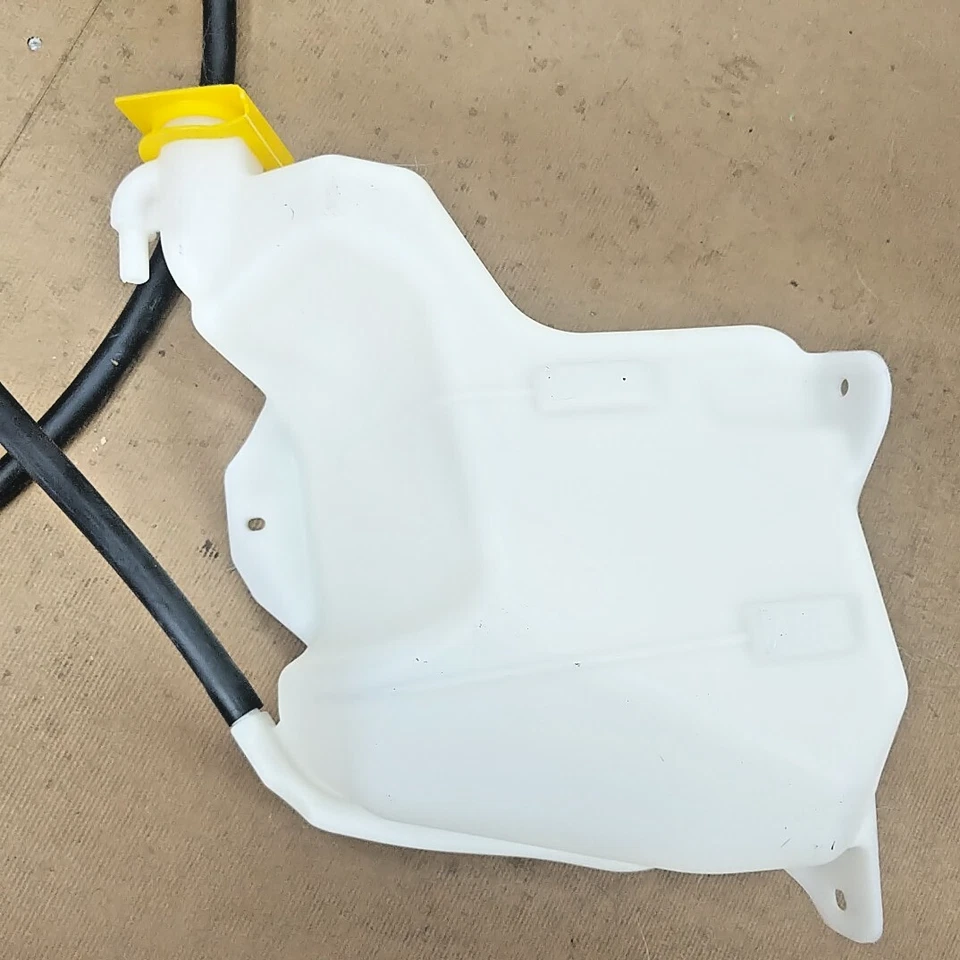 Dorman 603-317 Fits 2004-2009 Dodge Ram 2500 3500 Engine Coolant Reservoir w Cap - Image 4 of 4