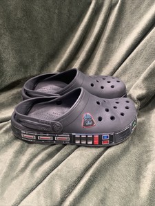 boys star wars crocs