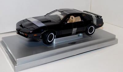 KNIGHT RIDER KITT 1985 Hasselhoff PONTIAC TRANS-AM ERTL 33844 1/18