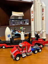 Siku 4016 Peterbilt Heay Truck mit Rakete und Satellitenset