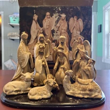 Vintage Kirkland Home Christmas Nativity Set Porcelain 11 Pc w/ Stand Cream Tan