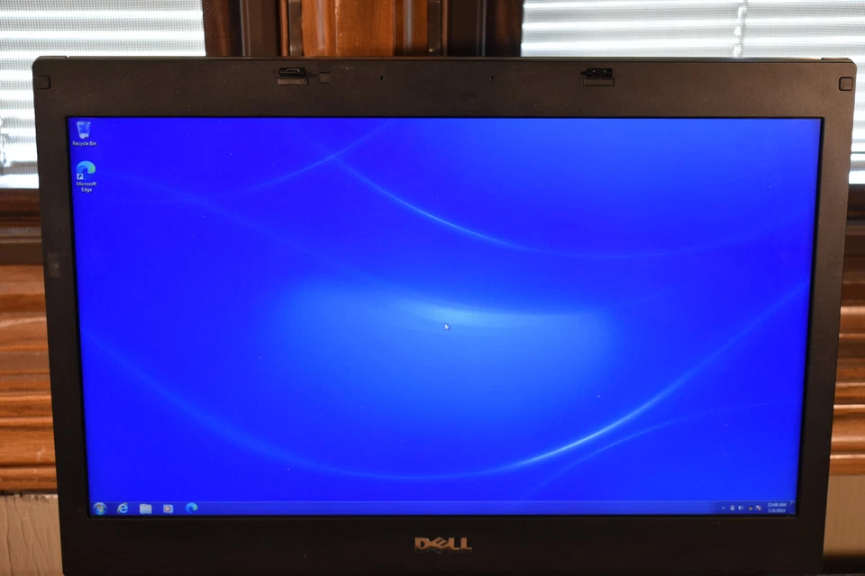 Dell Latitude E6510 Quad Core i7-740QM 320GB 1920x1080 NVidia Windows 7 32-bit - Imagem 3 de 4