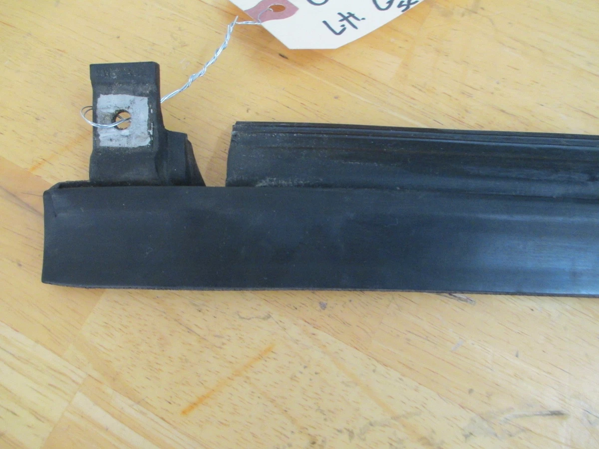 Ferrari 360,430 - LH Door Outer Seal / Weather Strip / Gasket 