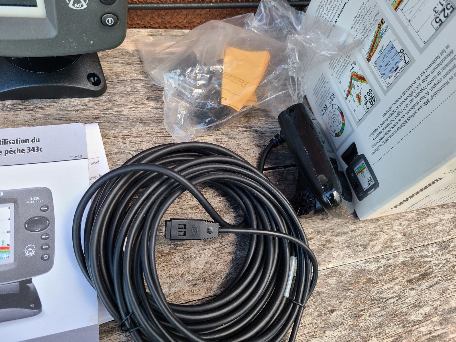 Hummingbird 343c Color Fishfinder With Transducer And Cables. eBay