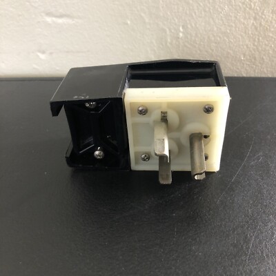 Hubbell P-5145 plug 2 pole 3 wire 30 amp 250 volt