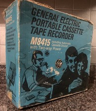 Vntg. GE Portable Cassette Tape Recorder M8415 all original / inc. Box
