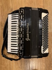 Guerrini Piano Accordion Made In Italy 41/120 Narrow Keys With Cordura Case, Mic