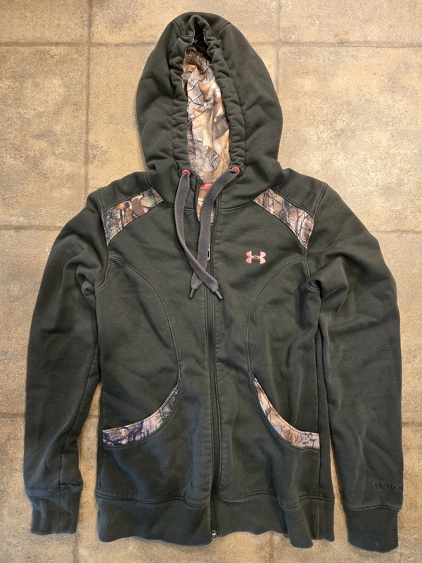 Women's Under Armour Green/Camouflage Soft Shell Zip-Up Jacket - Size Medium