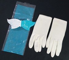 Miss Aris 6 1/2 White Nylon Vintage Women's Girls Small Gloves STAINS