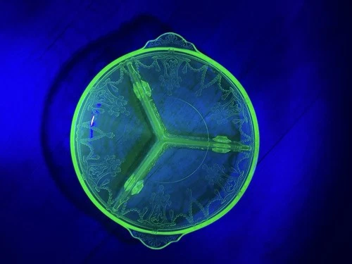 Vintage Anchor Hocking Cameo Ballerina Green Uranium 3 Footed Divided Dish