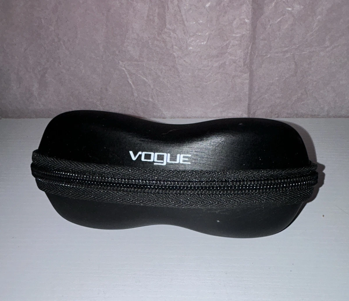 Vogue Sunglasses With Zip Around Sport Case VO5697SU – Vogue Eyewear main image 3