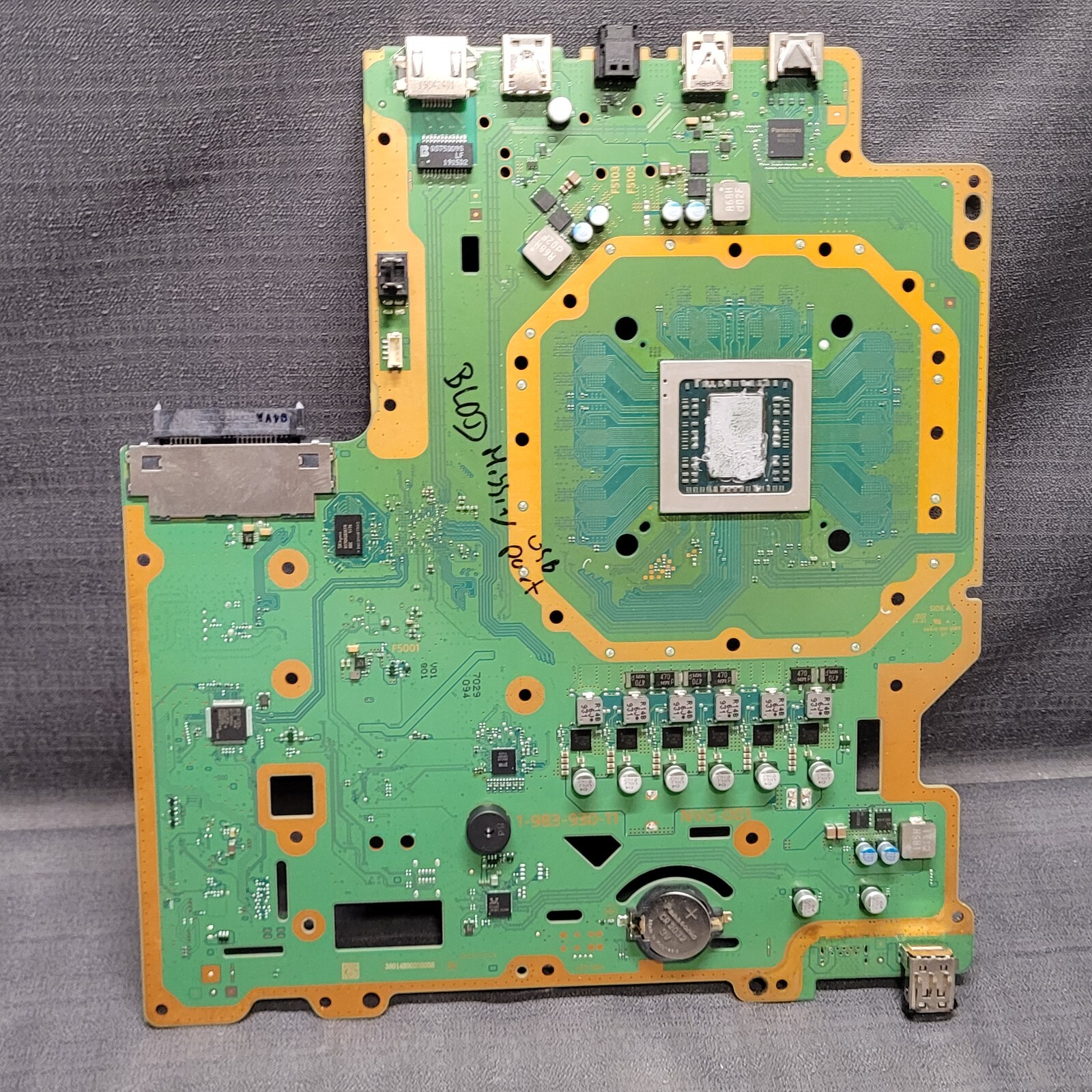 Playstation 4 PS4 Pro Motherboard MOBO NVG001 BLOD + Missing 1 USB